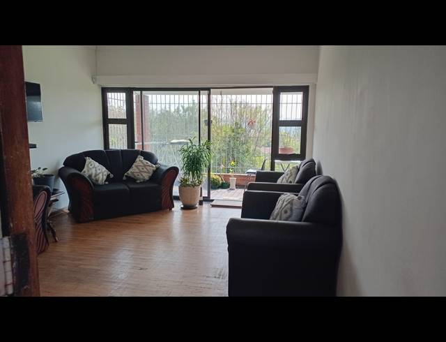 2 BEDROOM HOUSE FOR SALE IN HILLARY
